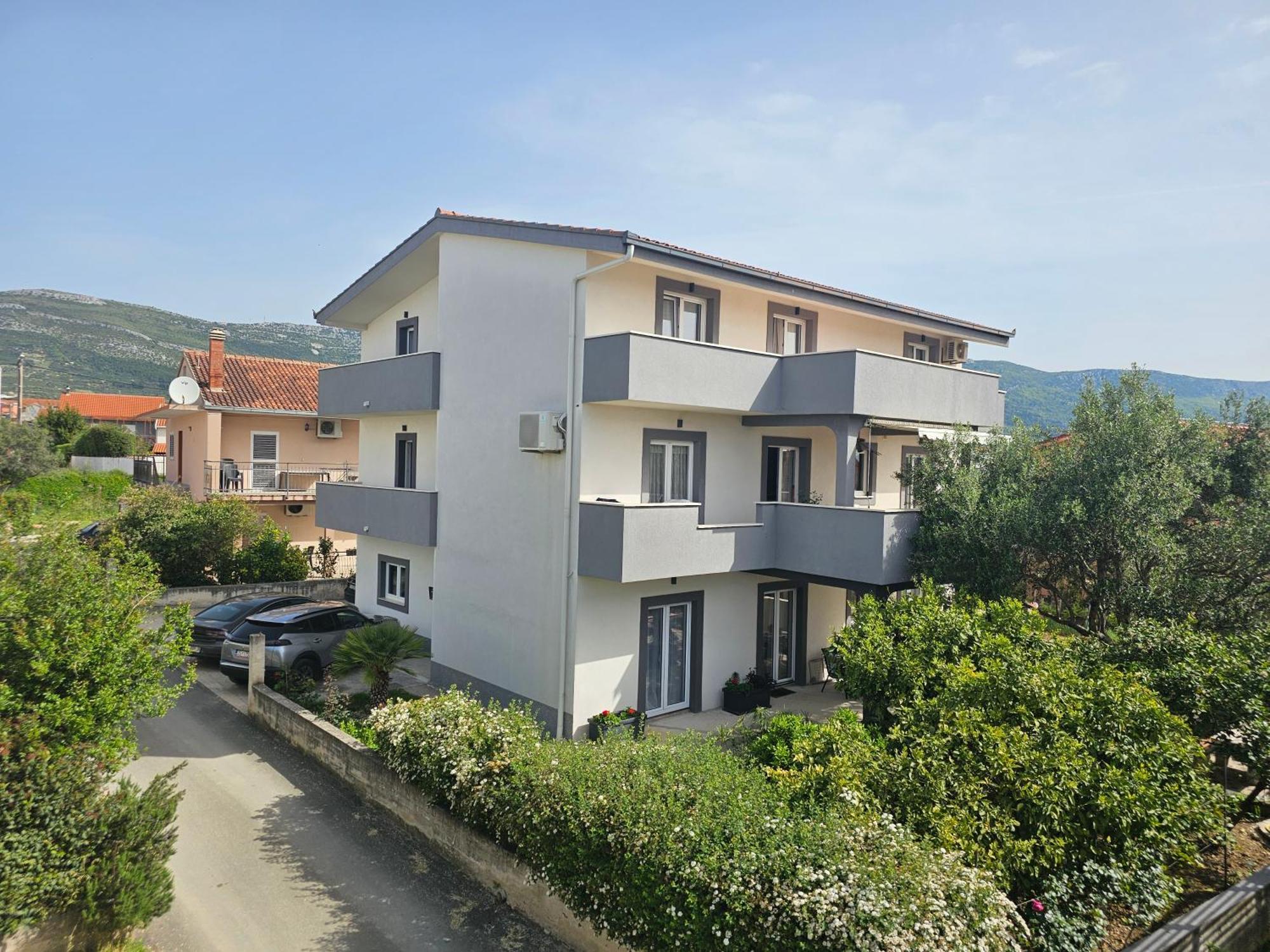 Apartmani Dianna Kaštela المظهر الخارجي الصورة